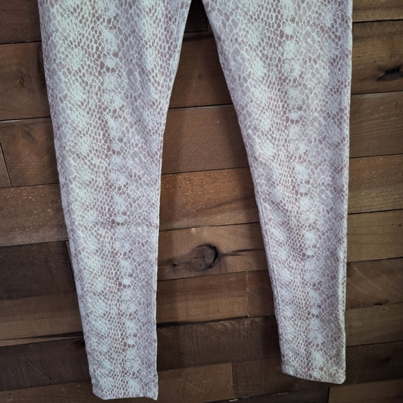 AG Adriano Goldchmied The Farrah Skinny Ankle Snakeskin Print SZ 26 R - Picture 5 of 11